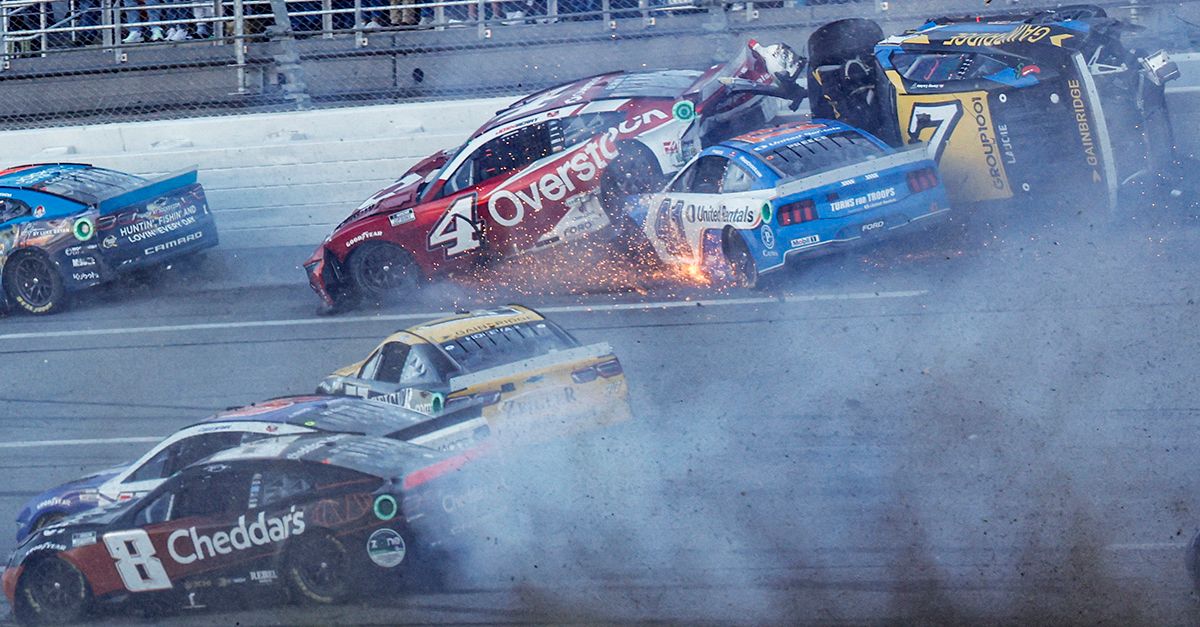 28 cars crash in NASCAR’s biggest crash – Watch the VIDEO