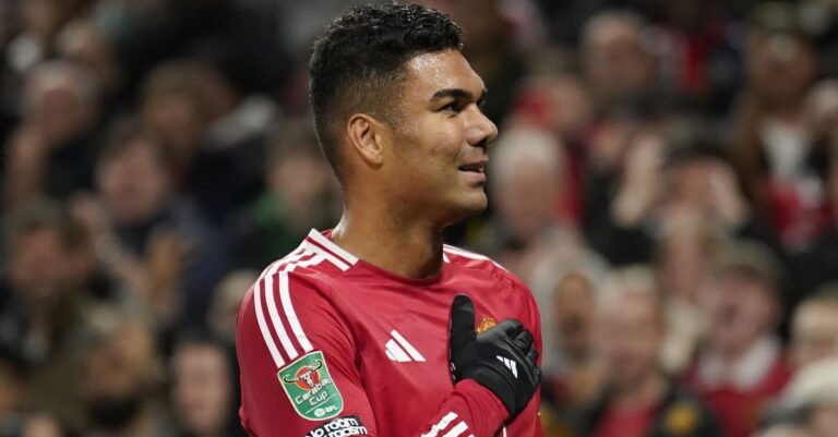 casemiro-united.jpg