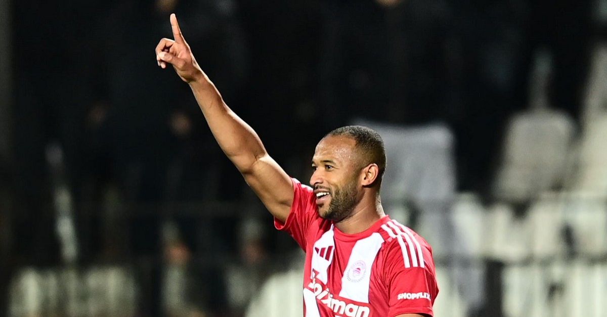 17-year-olds drive everyone crazy, but 31-year-old El Kaabi is the ‘lighthouse’ of the red and whites