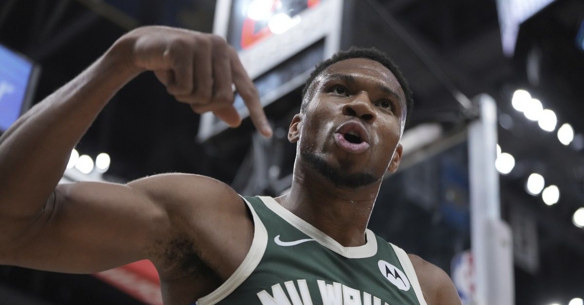 Pistons 127-120: Antetokounmpo scores 59 points in basketball movie night