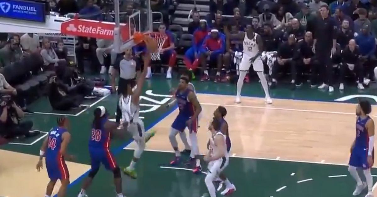 Giannis Antetokounmpo: The unsportsmanlike foul