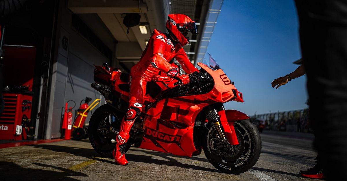 Premiere of the Spaniard with the factory Ducati in Barcelona