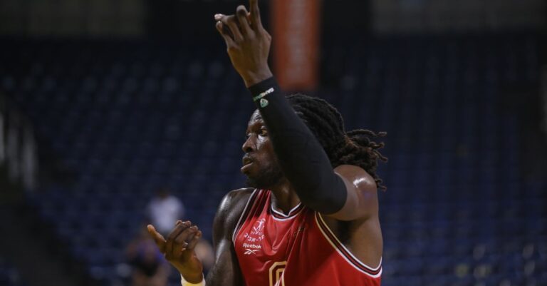 motley-hapoel.jpg