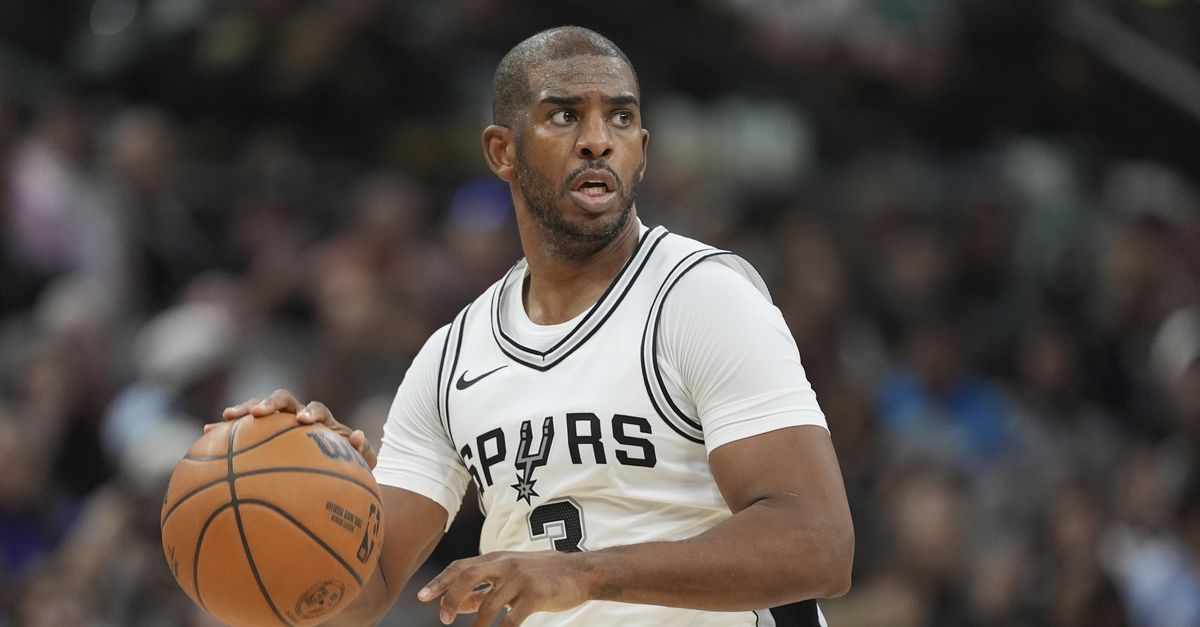 Chris Paul became the third player in history with at least 12,000 assists