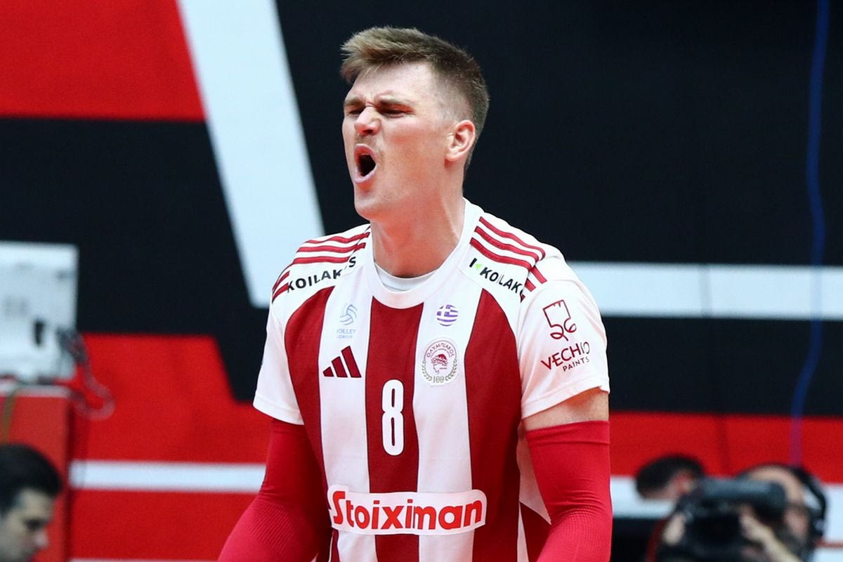 perrin-olympiacos-full.jpg